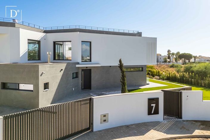 Image No.39-4 Bed Villa for sale