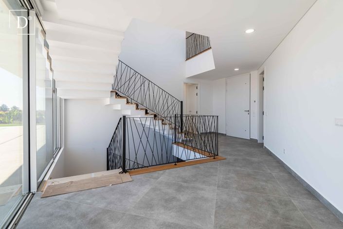 Image No.11-4 Bed Villa for sale