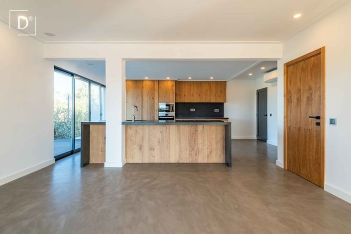 Image No.10-5 Bed Villa for sale