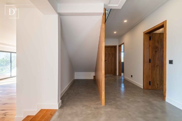 Image No.17-5 Bed Villa for sale