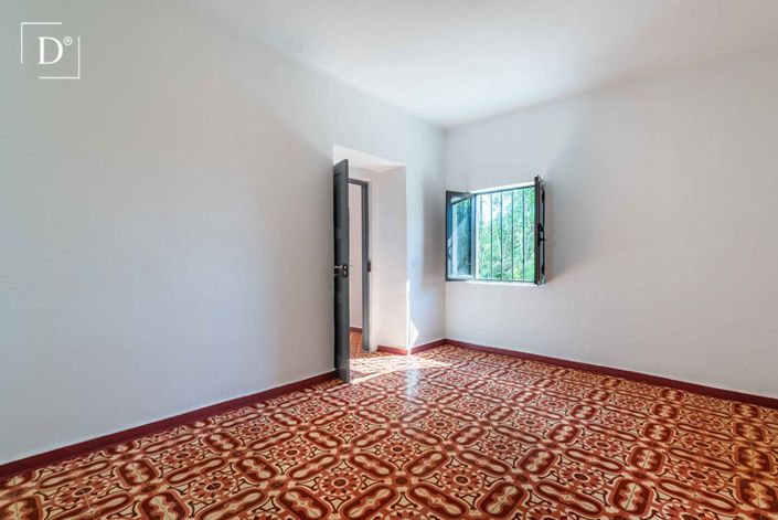 Image No.12-2 Bed Villa for sale