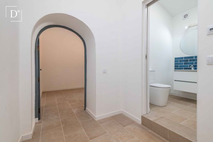 Image No.18-2 Bed Villa for sale