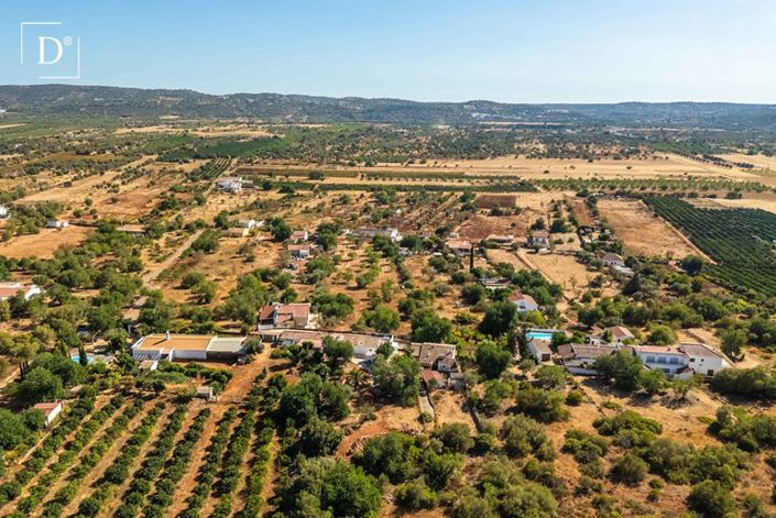 Image No.33-2 Bed Villa for sale