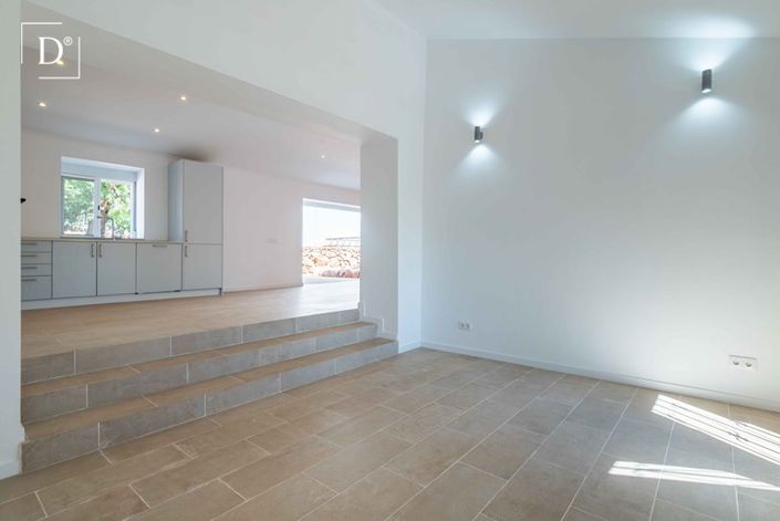 Image No.8-2 Bed Villa for sale