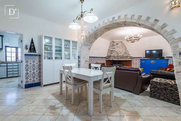 Image No.10-2 Bed Villa for sale