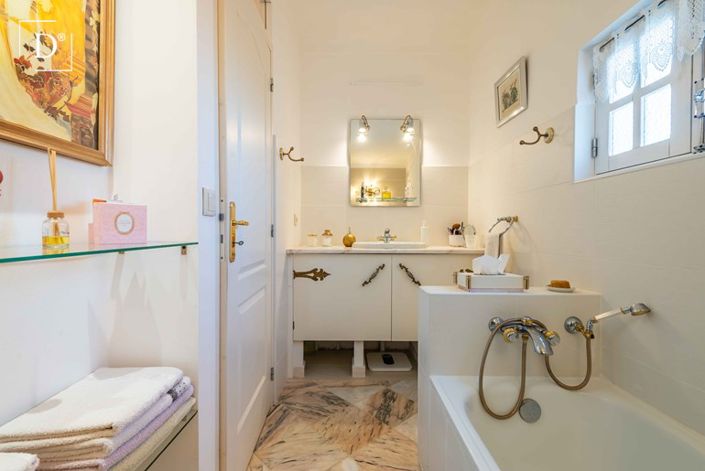 Image No.4-2 Bed Villa for sale