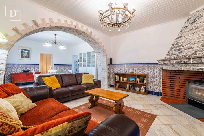 Image No.9-2 Bed Villa for sale