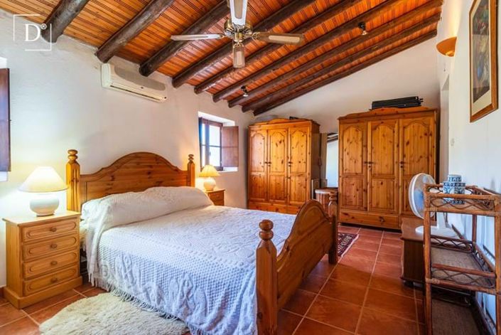 Image No.10-2 Bed Villa for sale