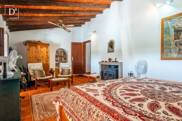 Image No.9-2 Bed Villa for sale