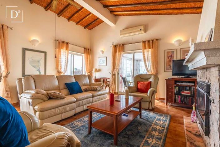 Image No.2-3 Bed Villa for sale