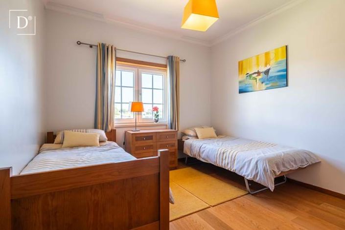 Image No.16-3 Bed Townhouse for sale