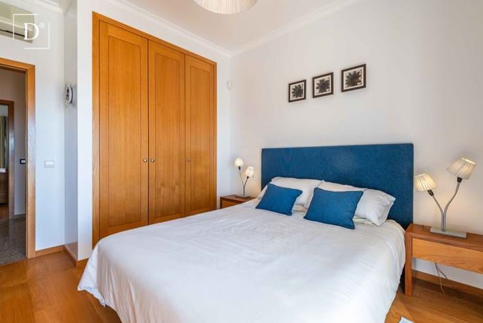 Image No.20-3 Bed Townhouse for sale