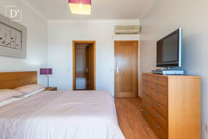 Image No.24-3 Bed Townhouse for sale