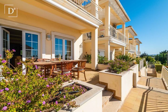 Image No.3-3 Bed Townhouse for sale