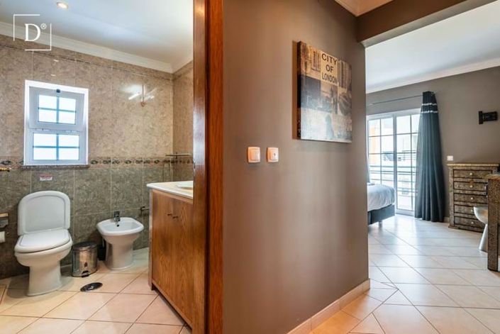 Image No.17-4 Bed Villa for sale