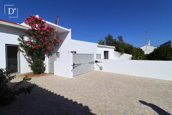 Image No.21-3 Bed Villa for sale