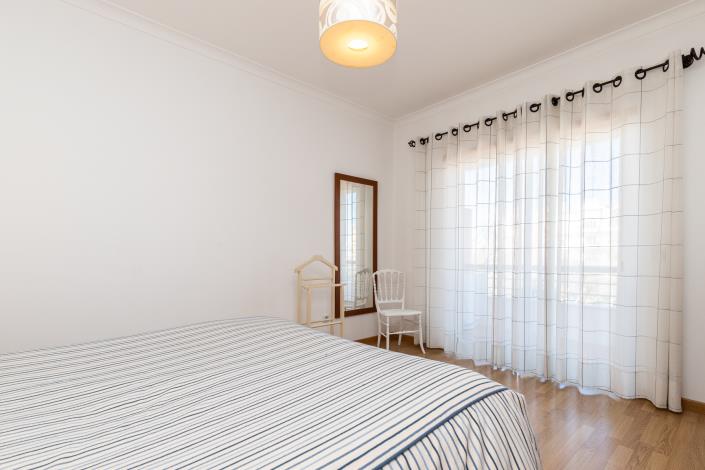 Image No.16-5 Bed House for sale