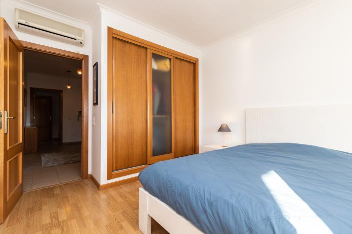 Image No.24-5 Bed House for sale