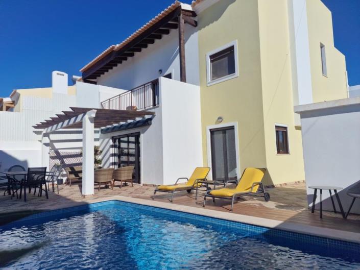 Image No.1-3 Bed Villa for sale