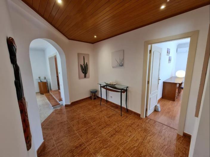 Image No.13-6 Bed Villa / Detached for sale