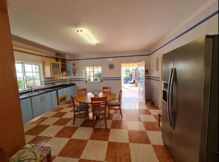 Image No.20-6 Bed Villa / Detached for sale