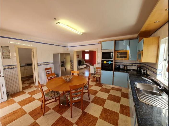 Image No.21-6 Bed Villa / Detached for sale