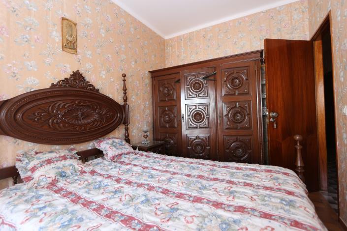 Image No.21-6 Bed House for sale