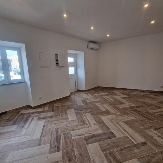 Image No.4-2 Bed House for sale