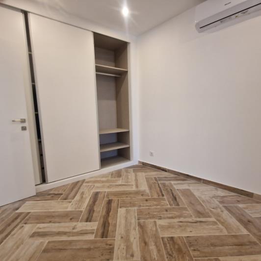 Image No.9-2 Bed House for sale