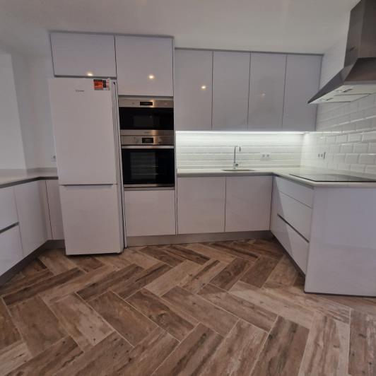 Image No.6-2 Bed House for sale