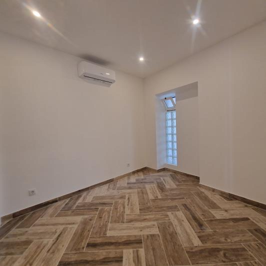 Image No.12-2 Bed House for sale