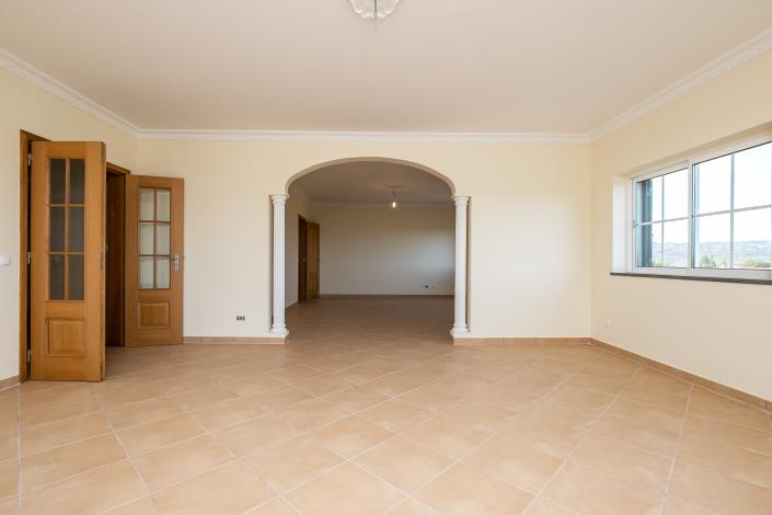 Image No.12-5 Bed Villa / Detached for sale