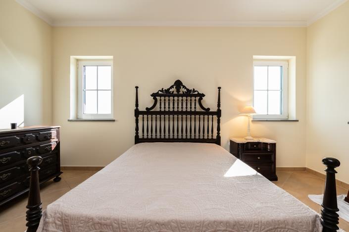 Image No.30-5 Bed Villa / Detached for sale