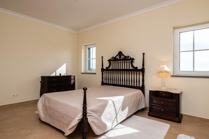 Image No.31-5 Bed Villa / Detached for sale