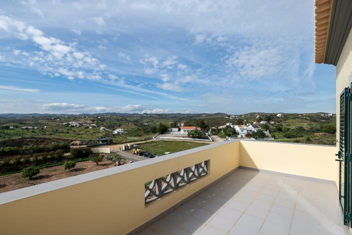 Image No.45-5 Bed Villa / Detached for sale