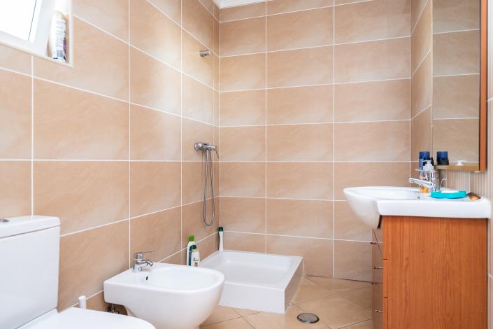 Image No.50-5 Bed Villa / Detached for sale