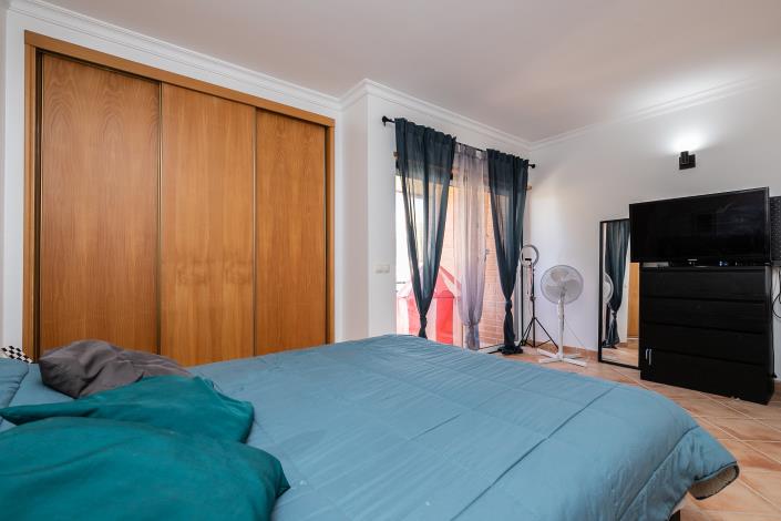 Image No.18-3 Bed Townhouse for sale