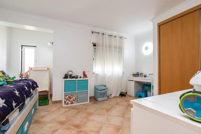 Image No.21-3 Bed Townhouse for sale