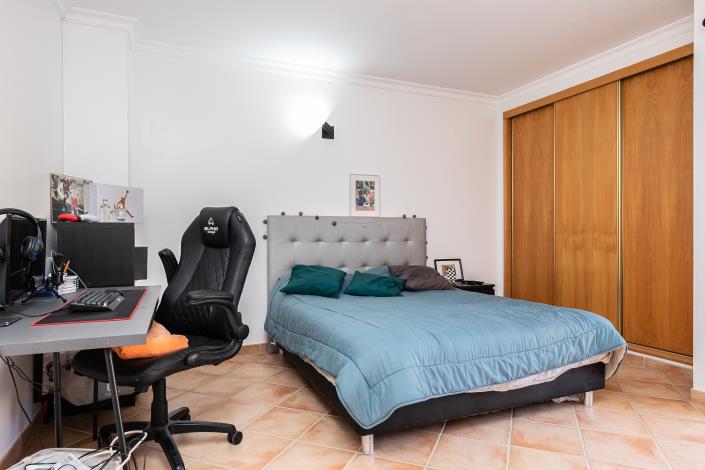 Image No.23-3 Bed Townhouse for sale