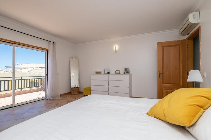 Image No.26-3 Bed Townhouse for sale