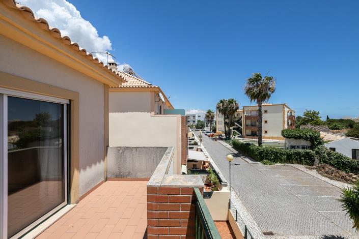 Image No.27-3 Bed Townhouse for sale