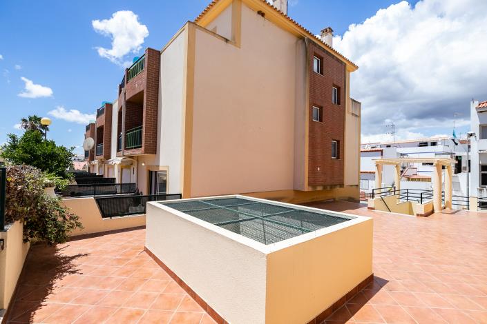 Image No.29-3 Bed Townhouse for sale