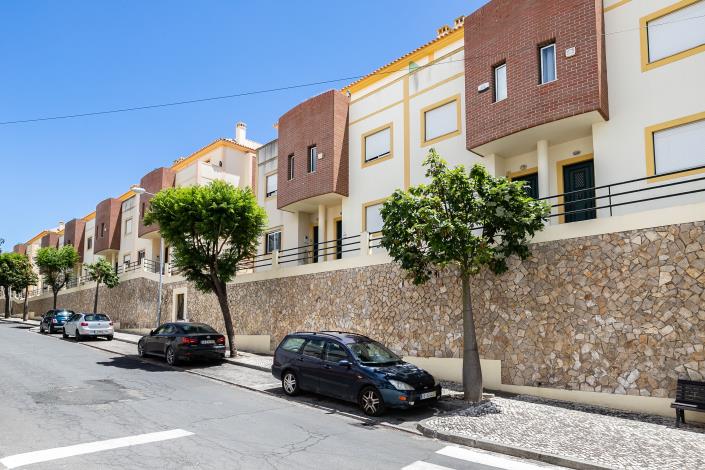 Image No.30-3 Bed Townhouse for sale