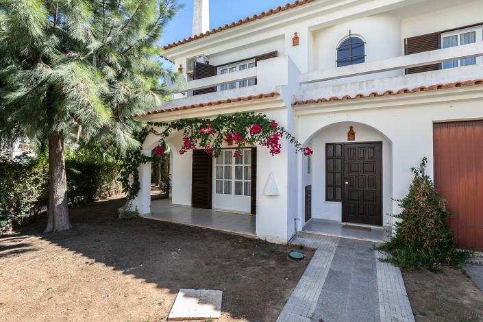 Image No.2-3 Bed Semi-Detached for sale