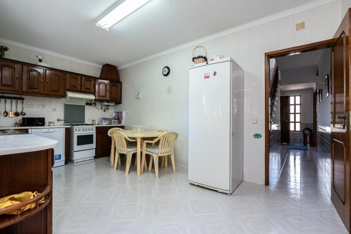 Image No.10-3 Bed Semi-Detached for sale