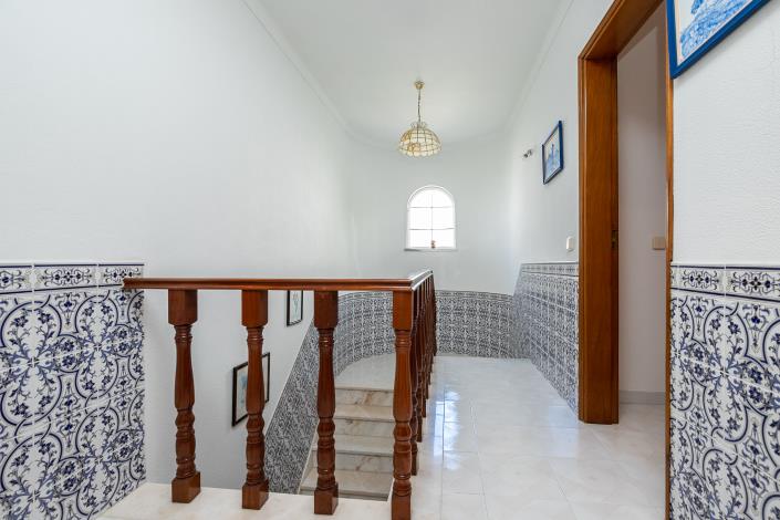 Image No.18-3 Bed Semi-Detached for sale