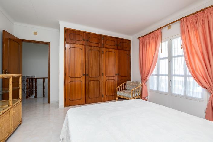 Image No.22-3 Bed Semi-Detached for sale