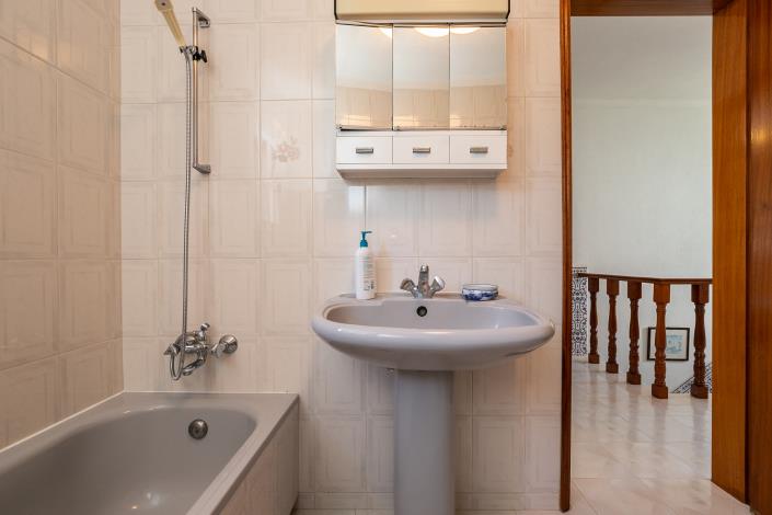 Image No.25-3 Bed Semi-Detached for sale