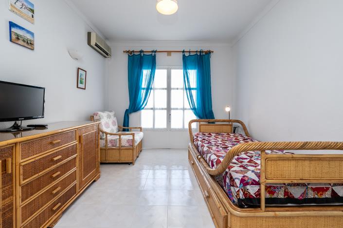 Image No.30-3 Bed Semi-Detached for sale