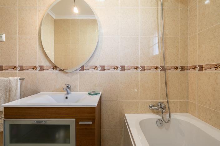 Image No.20-4 Bed Villa / Detached for sale